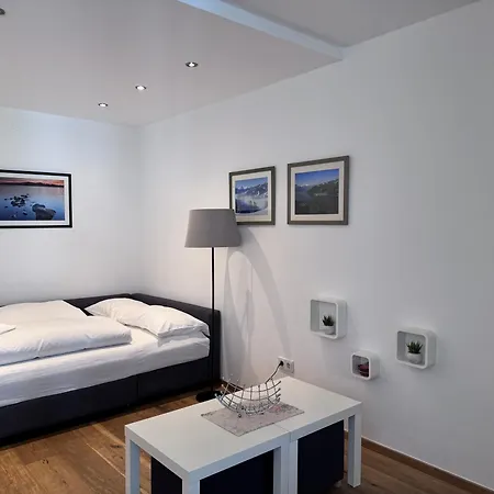 Nera - Zell Am Целль-ам-Зеє